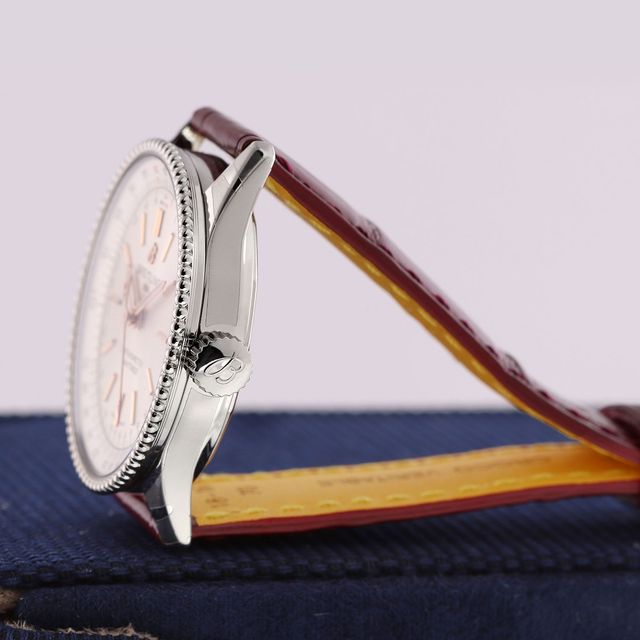 Breitling Navitimer Automatic 35 A17395 Image 3